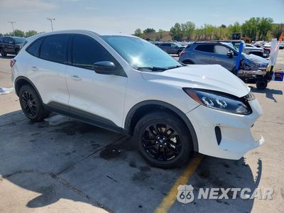 Czwarte zdjęcie samochodu z boku: 2020 FORD ESCAPE SE SPORT VIN:1FMCU9BZ6LUB10139 - miniatura