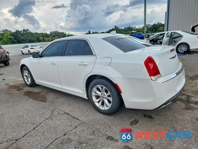 Drugie zdjęcie samochodu z przodu: 2015 CHRYSLER 300 LIMITED VIN:2C3CCAAG4FH930644 - miniatura
