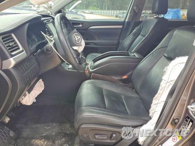 Zdjęcie 7 z 14 samochodu: 2016 TOYOTA HIGHLANDER XLE VIN:5TDKKRFH1GS175191 - miniatura