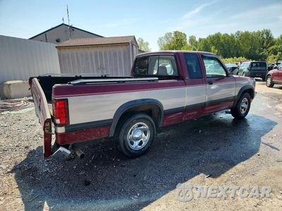 Trzecie zdjęcie samochodu z tyłu: 1996 DODGE DAKOTA VIN:1B7GL23X0TS555663 - miniatura