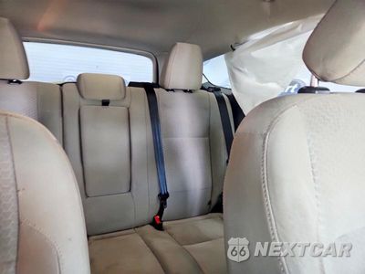 Zdjęcie 10 z 13 samochodu: 2019 FORD ESCAPE SE VIN:1FMCU0G99KUB66563 - miniatura