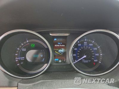 Zdjęcie 9 z 12 samochodu: 2013 HYUNDAI SONATA HYBRID VIN:KMHEC4A4XDA083681 - miniatura
