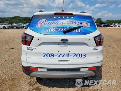 Zdjęcie 6 z 13 samochodu: 2017 FORD ESCAPE SE VIN:1FMCU9GD5HUC44760 - miniatura