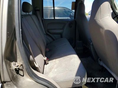 Zdjęcie 11 z 13 samochodu: 2004 JEEP LIBERTY SPORT VIN:1J4GL48K94W322460 - miniatura