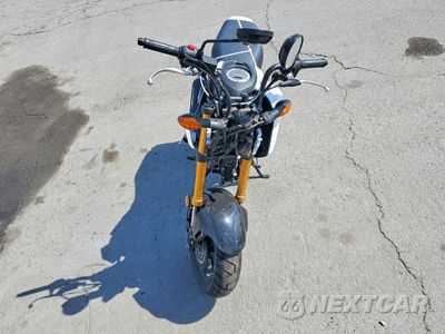 Piąte zdjęcie samochodu w środku: 2024 HONDA GROM VIN:MLHJC9258R5200047 - miniatura