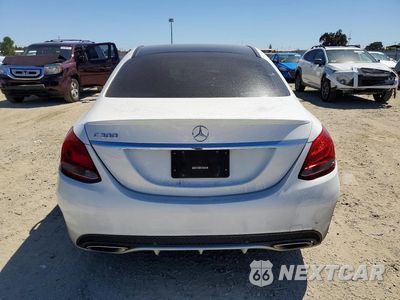 Zdjęcie 6 z 12 samochodu: 2016 MERCEDES-BENZ C 300 VIN:55SWF4JB0GU145324 - miniatura