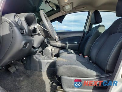 Zdjęcie 7 z 12 samochodu: 2016 NISSAN VERSA NOTE SV VIN:3N1CE2CP6GL401300 - miniatura