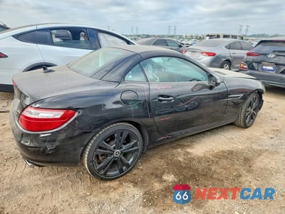 Trzecie zdjęcie samochodu z tyłu: 2013 MERCEDES-BENZ SLK 250 VIN:WDDPK4HA3DF055483 - miniatura