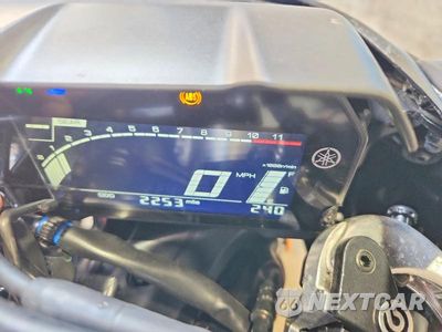 Zdjęcie 7 z 9 samochodu: 2025 YAMAHA YZFR7 VIN:JYARM38E3SA020930 - miniatura