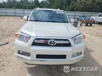 Piąte zdjęcie samochodu w środku: 2011 TOYOTA 4RUNNER SR5 VIN:JTEZU5JR6B5021734 - miniatura