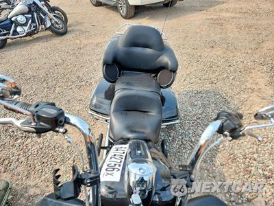 Piąte zdjęcie samochodu w środku: 2017 HARLEY-DAVIDSON FLTRU VIN:1HD1KGD15HB648975 - miniatura