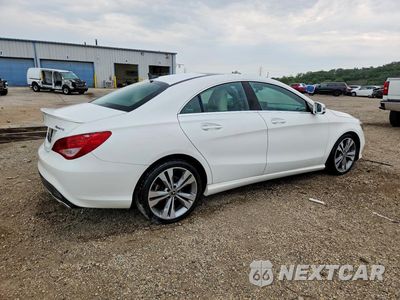 Trzecie zdjęcie samochodu z tyłu: 2019 MERCEDES-BENZ CLA 250 4MATIC VIN:WDDSJ4GB1KN718902 - miniatura