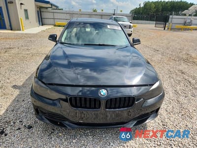 Piąte zdjęcie samochodu w środku: 2013 BMW 320 I XDRIVE VIN:WBA3C3C56DF980766 - miniatura