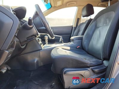 Zdjęcie 7 z 13 samochodu: 2012 NISSAN ROGUE S VIN:JN8AS5MT9CW274836 - miniatura