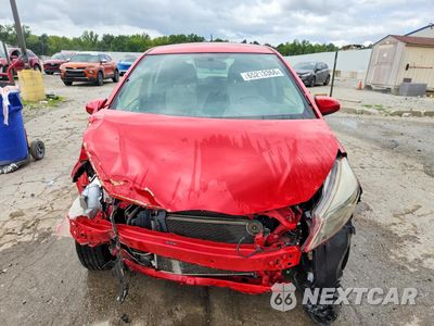 Piąte zdjęcie samochodu w środku: 2014 TOYOTA YARIS 5-DOOR LE VIN:JTDKTUD38ED583381 - miniatura