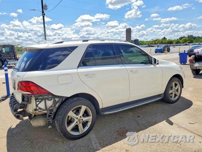 Trzecie zdjęcie samochodu z tyłu: 2018 MERCEDES-BENZ GLE 350 4MATIC VIN:4JGDA5HB5JB130097 - miniatura