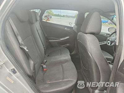 Zdjęcie 10 z 12 samochodu: 2013 HYUNDAI ACCENT SE VIN:KMHCU5AEXDU092057 - miniatura