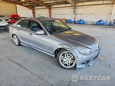 Czwarte zdjęcie samochodu z boku: 2008 MERCEDES-BENZ C 350 VIN:WDDGF56X88F054479 - miniatura
