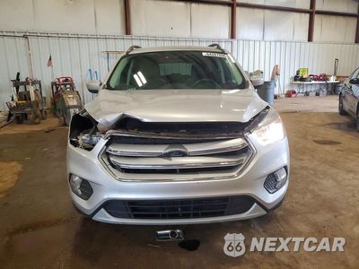 Piąte zdjęcie samochodu w środku: 2018 FORD ESCAPE SEL VIN:1FMCU0HD1JUB70558 - miniatura