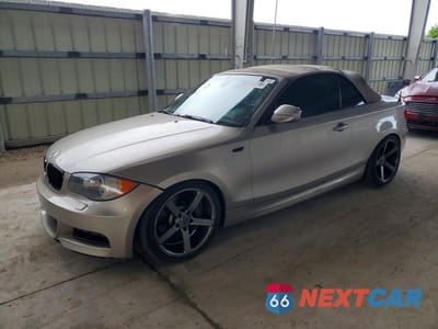 2010 BMW 135 I WBAUN9C58AVK41451 - główne zdjęcie licytacji z USA - miniatura