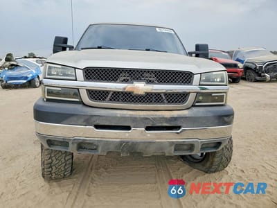 Piąte zdjęcie samochodu w środku: 2003 CHEVROLET SILVERADO C2500 HEAVY DUTY VIN:1GCHC29173E108964 - miniatura