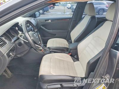 Zdjęcie 7 z 12 samochodu: 2015 VOLKSWAGEN JETTA SE VIN:3VWD17AJ2FM210925 - miniatura