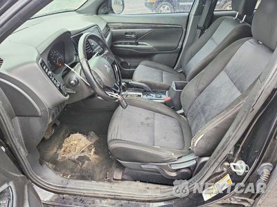 Zdjęcie 7 z 13 samochodu: 2018 MITSUBISHI OUTLANDER SE VIN:JA4AD3A31JZ030912 - miniatura