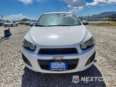 Piąte zdjęcie samochodu w środku: 2014 CHEVROLET SONIC LT VIN:1G1JC5SG0E4103138 - miniatura