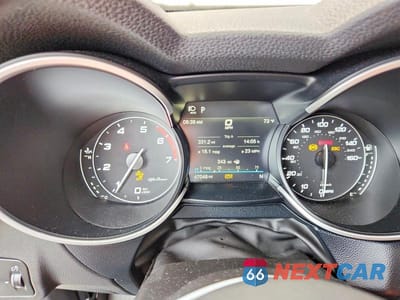 Zdjęcie 9 z 13 samochodu: 2021 ALFA ROMEO STELVIO TI VIN:ZASPAKBN5M7D14781 - miniatura