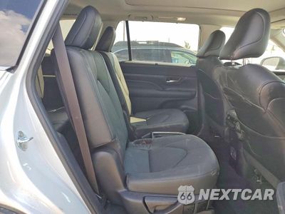 Zdjęcie 11 z 13 samochodu: 2025 TOYOTA GRAND HIGHLANDER PLATINUM VIN:5TDAAAB53SS087599 - miniatura