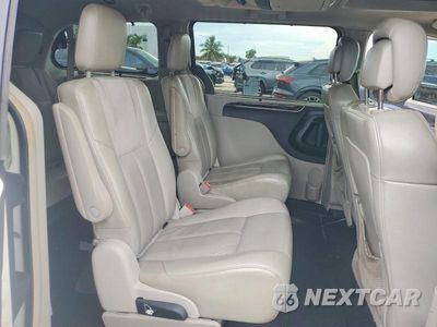 Zdjęcie 11 z 13 samochodu: 2011 CHRYSLER TOWN & COUNTRY LIMITED VIN:2A4RR6DG1BR610550 - miniatura