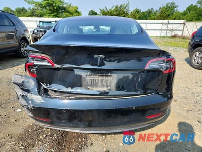 Zdjęcie 6 z 13 samochodu: 2018 TESLA MODEL 3 VIN:5YJ3E1EA2JF025510 - miniatura