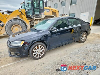 2014 VOLKSWAGEN JETTA SE 3VWD17AJ9EM425927 - główne zdjęcie licytacji z USA - miniatura