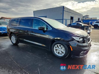Czwarte zdjęcie samochodu z boku: 2025 CHRYSLER PACIFICA SELECT VIN:2C4RC1BG8SR532359 - miniatura
