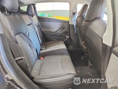 Zdjęcie 10 z 12 samochodu: 2026 TESLA MODEL Y VIN:7SAYGDED2TA600462 - miniatura