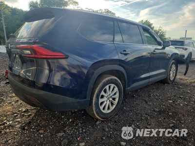Trzecie zdjęcie samochodu z tyłu: 2024 TOYOTA GRAND HIGHLANDER XLE VIN:5TDAAAB59RS024677 - miniatura