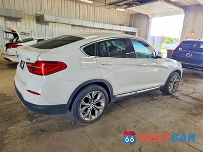 Trzecie zdjęcie samochodu z tyłu: 2017 BMW X4 XDRIVE28I VIN:5UXXW3C59H0T78432 - miniatura