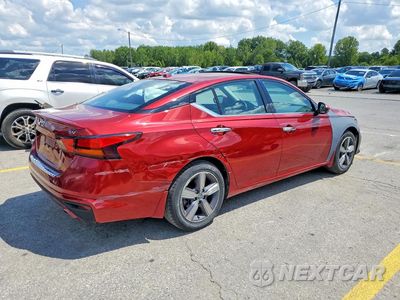Trzecie zdjęcie samochodu z tyłu: 2019 NISSAN ALTIMA 2.5 SV VIN:1N4BL4DV0KC124371 - miniatura