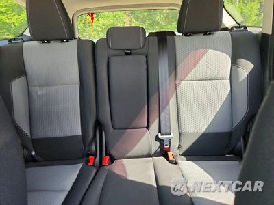 Zdjęcie 10 z 13 samochodu: 2019 FORD ESCAPE SE VIN:1FMCU9GD0KUB83924 - miniatura