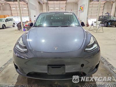 Piąte zdjęcie samochodu w środku: 2023 TESLA MODEL Y VIN:7SAYGDEE1PF609607 - miniatura
