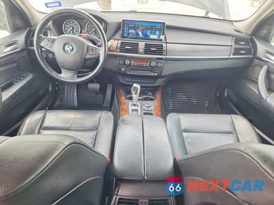 Zdjęcie 8 z 12 samochodu: 2013 BMW X5 XDRIVE50I VIN:5UXZV8C5XD0C14502 - miniatura