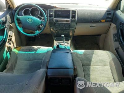 Zdjęcie 8 z 13 samochodu: 2005 TOYOTA 4RUNNER SR5 VIN:JTEZU14R050050667 - miniatura