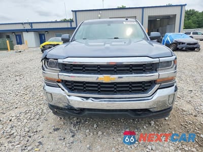 Piąte zdjęcie samochodu w środku: 2016 CHEVROLET SILVERADO K1500 LT VIN:1GCVKREC7GZ320395 - miniatura