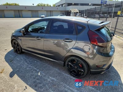 Drugie zdjęcie samochodu z przodu: 2017 FORD FIESTA ST VIN:3FADP4GX2HM140072 - miniatura