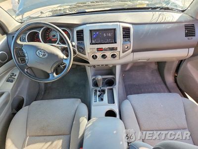 Zdjęcie 8 z 12 samochodu: 2011 TOYOTA TACOMA V6 VIN:5TFUU4EN7BX005613 - miniatura