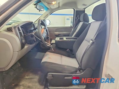 Zdjęcie 7 z 12 samochodu: 2007 GMC NEW SIERRA C1500 CLASSIC VIN:1GTEC14X87Z643437 - miniatura