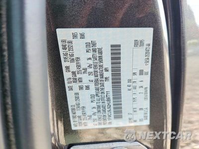 Zdjęcie 13 z 13 samochodu: 2017 FORD ESCAPE TITANIUM VIN:1FMCU9J92HUB97711 - miniatura