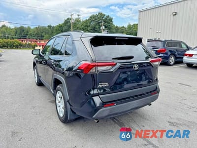 Drugie zdjęcie samochodu z przodu: 2019 TOYOTA RAV4 LE VIN:JTMF1RFV2KD047590 - miniatura