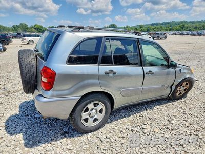 Trzecie zdjęcie samochodu z tyłu: 2005 TOYOTA RAV4 BASE VIN:JTEGD20V550050714 - miniatura