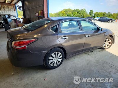 Trzecie zdjęcie samochodu z tyłu: 2015 NISSAN ALTIMA 2.5 S VIN:1N4AL3AP1FC424695 - miniatura
